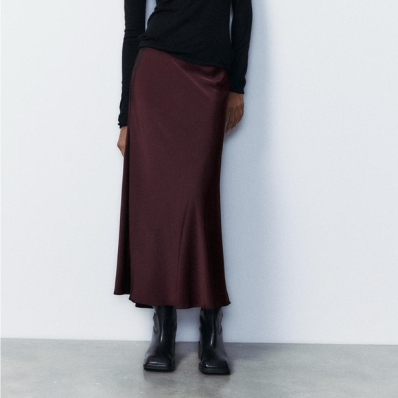 BRAND NEW Zara Satin Effect Midi Skirt - Picture 3 of 5